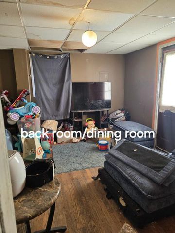 909 Water St, Brownsville, PA 15417