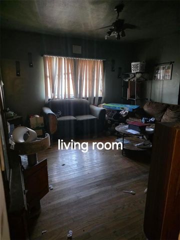 909 Water St, Brownsville, PA 15417