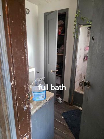 909 Water St, Brownsville, PA 15417