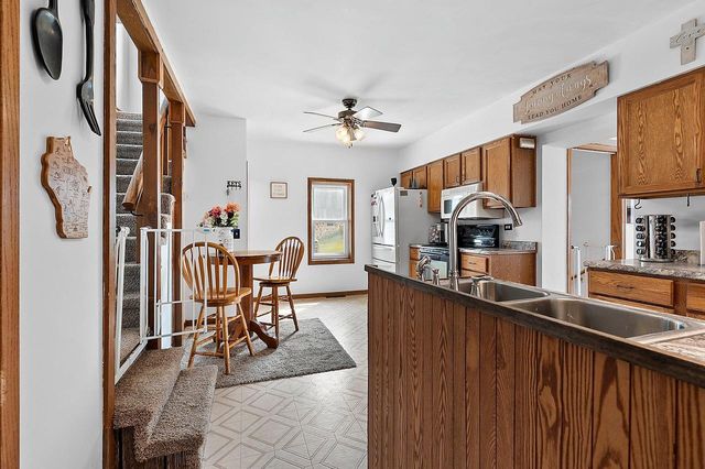 W10057 BALER ROAD, Hortonville, WI 54944