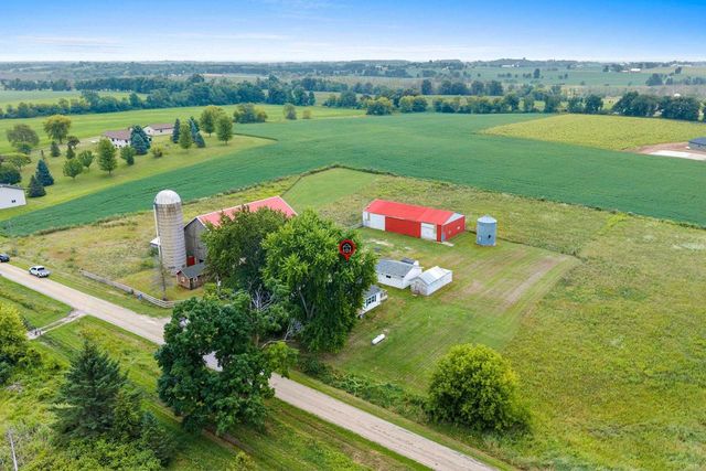 W10057 BALER ROAD, Hortonville, WI 54944