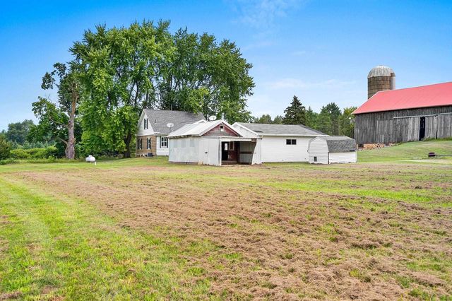 W10057 BALER ROAD, Hortonville, WI 54944