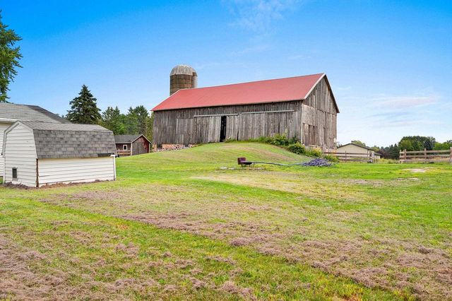 W10057 BALER ROAD, Hortonville, WI 54944