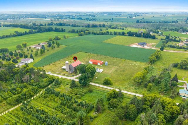 W10057 BALER ROAD, Hortonville, WI 54944