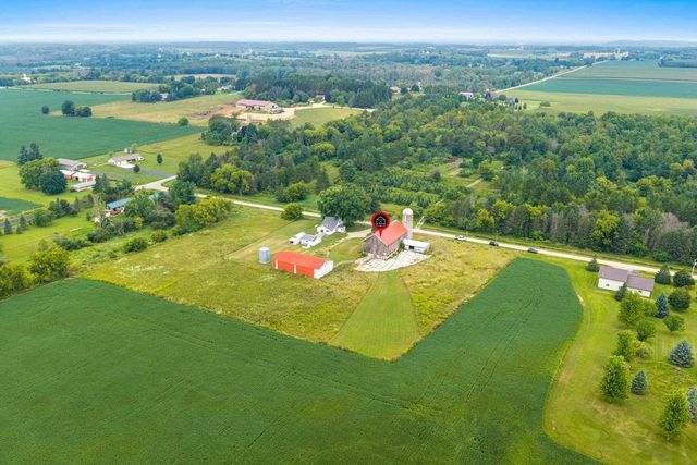 W10057 BALER ROAD, Hortonville, WI 54944