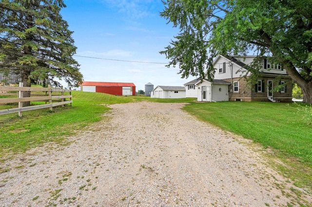 W10057 BALER ROAD, Hortonville, WI 54944