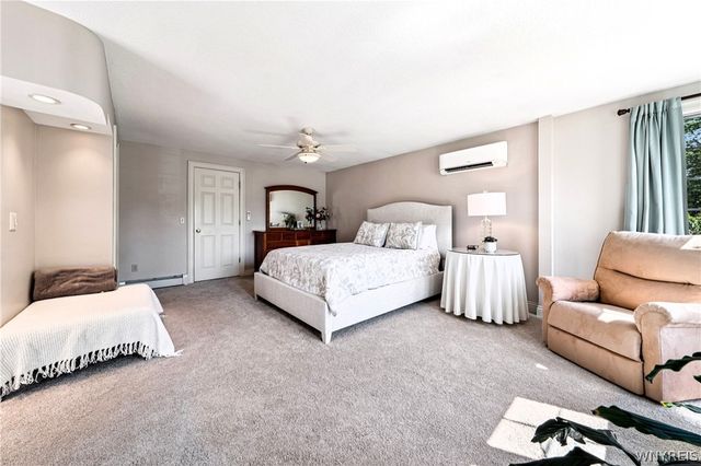 207 North Harvest Street, Amherst, NY 14221