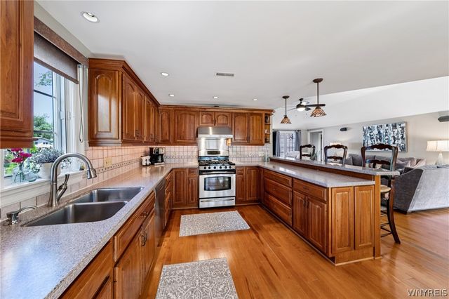 207 North Harvest Street, Amherst, NY 14221