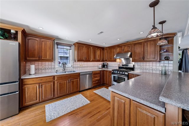 207 North Harvest Street, Amherst, NY 14221