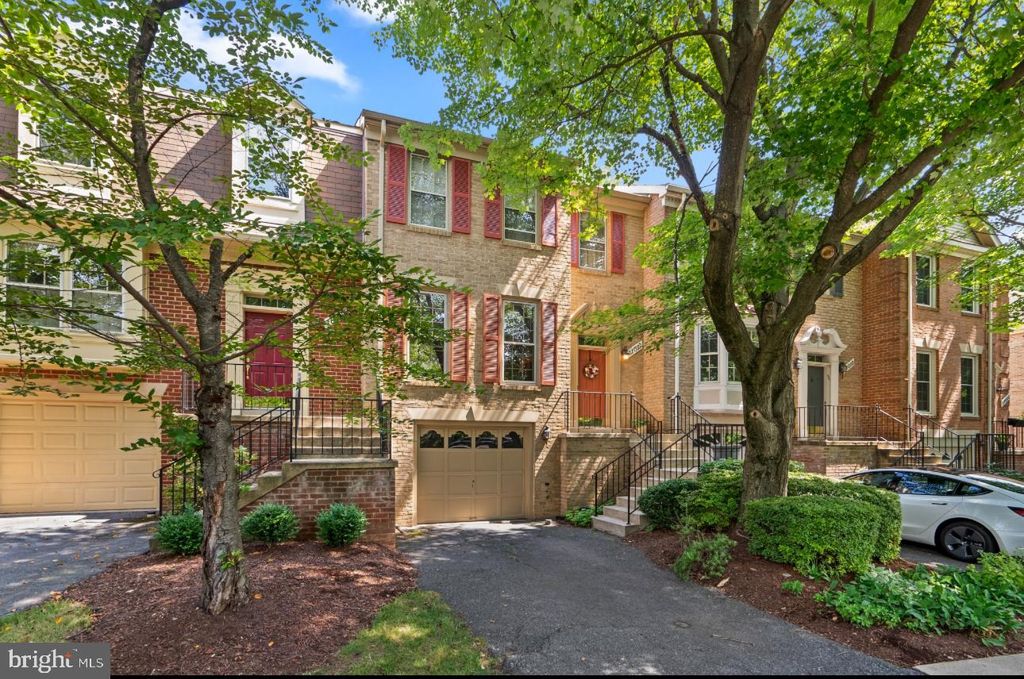 11017 CEDARWOOD DR, Rockville, MD 20852