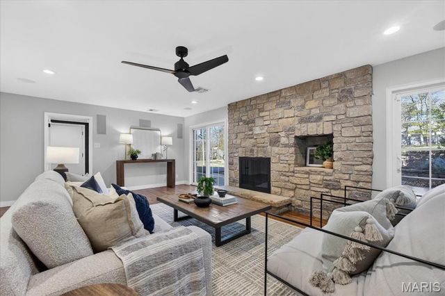 5 Clerbrook Lane, Ladue, MO 63124