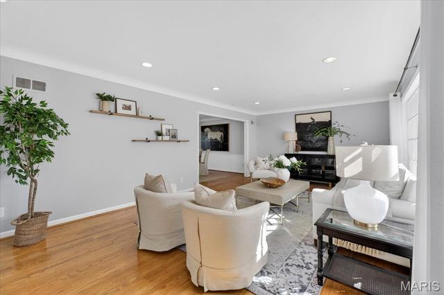 5 Clerbrook Lane, Ladue, MO 63124