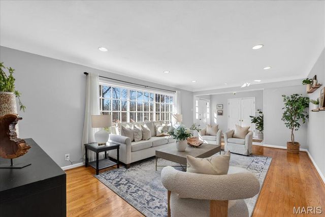 5 Clerbrook Lane, Ladue, MO 63124