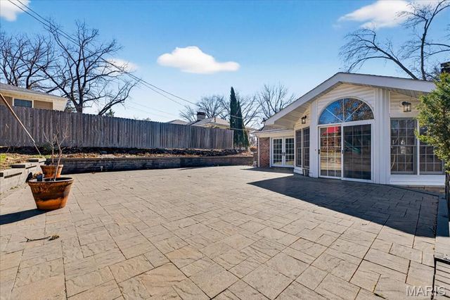 5 Clerbrook Lane, Ladue, MO 63124