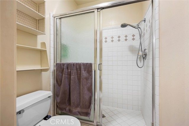 9555 Via Venezia, Burbank, CA 91504