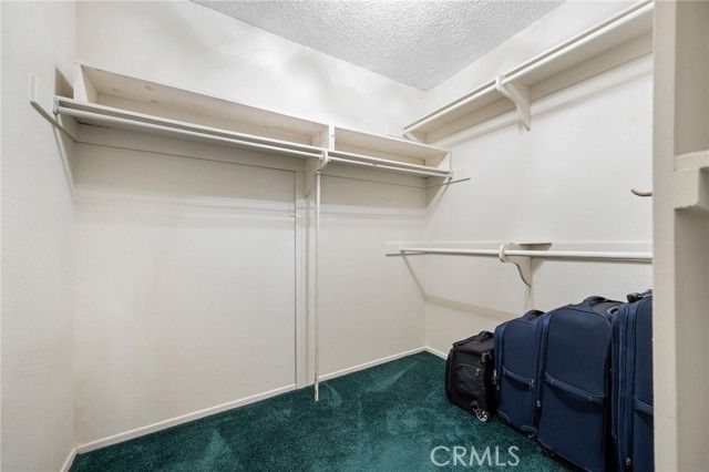 9555 Via Venezia, Burbank, CA 91504