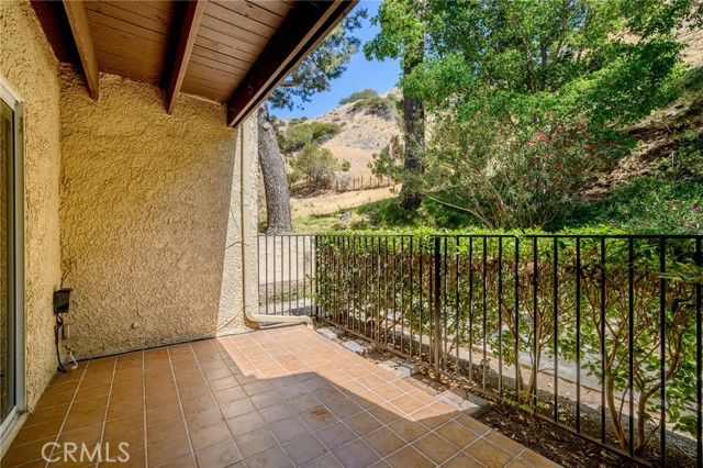 9555 Via Venezia, Burbank, CA 91504