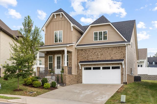 904 Chick Ct, Brentwood, TN 37027