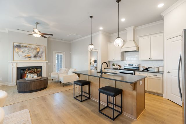 904 Chick Ct, Brentwood, TN 37027