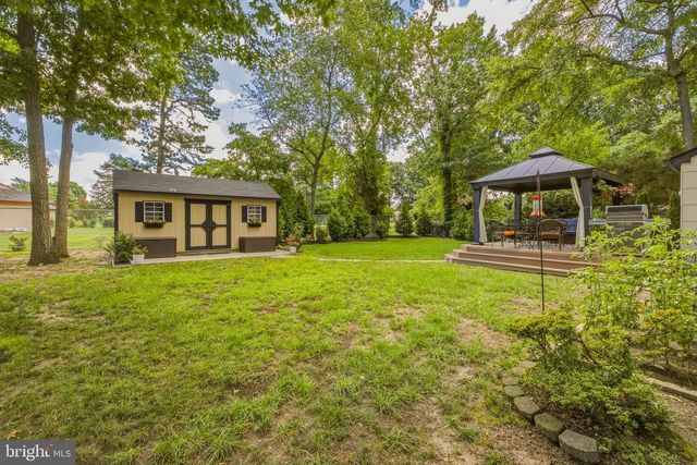 33 GRAY BIRCH RD, Turnersville, NJ 08012