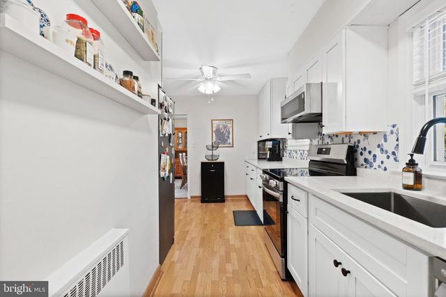 1564 BURMONT RD, Havertown, PA 19083