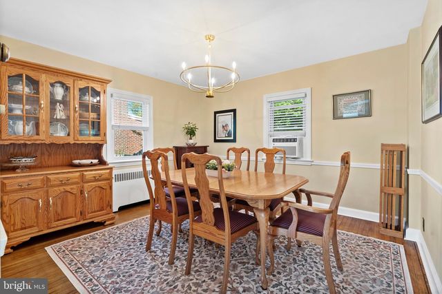 1564 BURMONT RD, Havertown, PA 19083