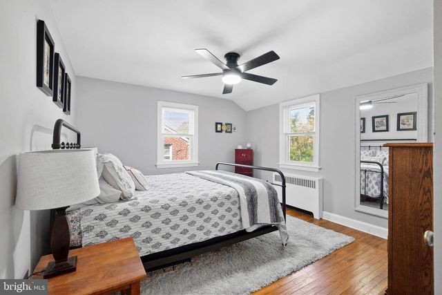 1564 BURMONT RD, Havertown, PA 19083