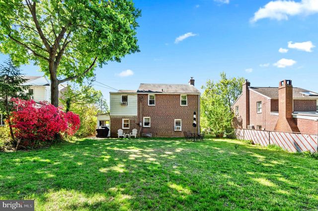 1564 BURMONT RD, Havertown, PA 19083