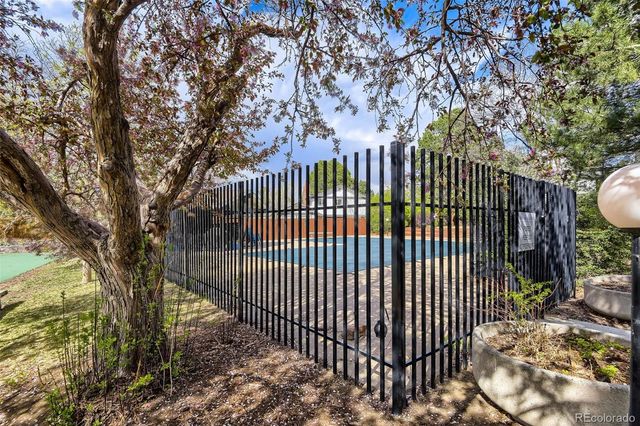 6490 S Heritage Place, Centennial, CO 80111