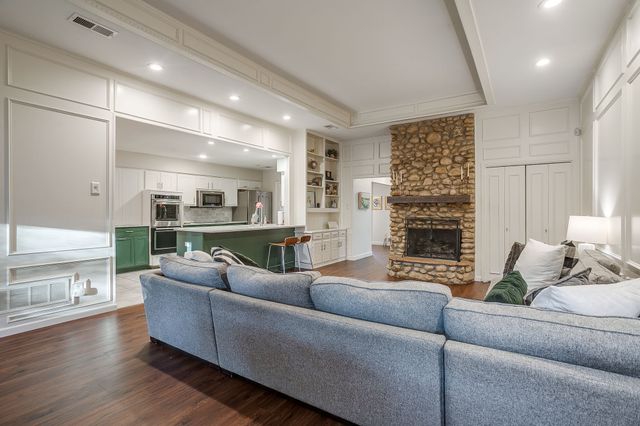 1804 Longbranch Court, Arlington, TX 76012