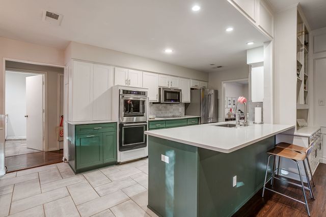 1804 Longbranch Court, Arlington, TX 76012