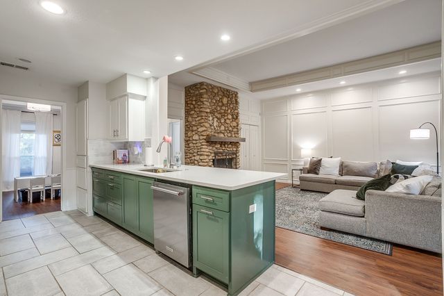 1804 Longbranch Court, Arlington, TX 76012