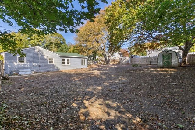 400 Schooner Avenue, Jamestown, RI 02835