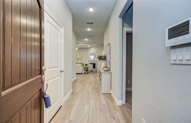 19029 Villa Lane, Montgomery, TX 77356