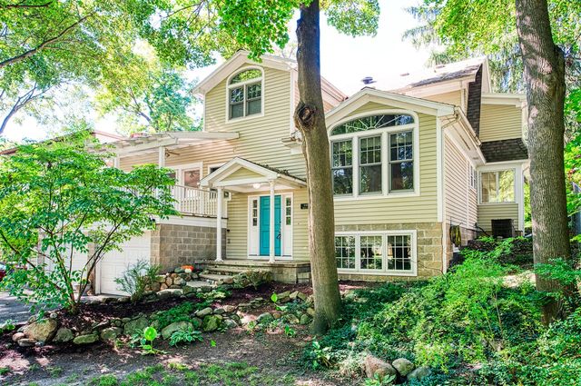 648 Sunset Lane, East Lansing, MI 48823