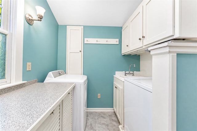 648 Sunset Lane, East Lansing, MI 48823