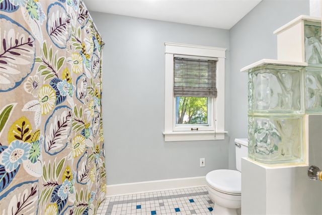 648 Sunset Lane, East Lansing, MI 48823