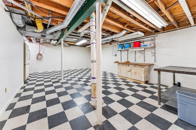 648 Sunset Lane, East Lansing, MI 48823