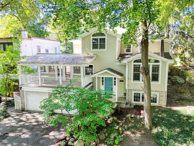 648 Sunset Lane, East Lansing, MI 48823