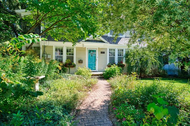 648 Sunset Lane, East Lansing, MI 48823