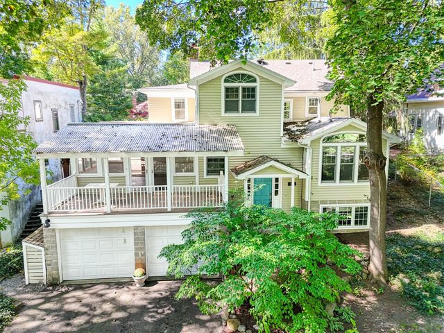 648 Sunset Lane, East Lansing, MI 48823