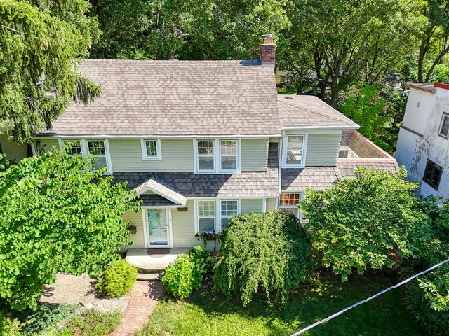 648 Sunset Lane, East Lansing, MI 48823