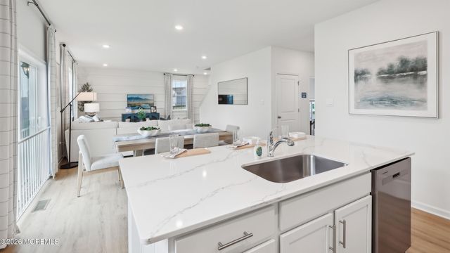 9 Dahlia Court, Bayville, NJ 08721