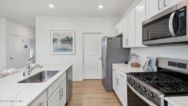 9 Dahlia Court, Bayville, NJ 08721