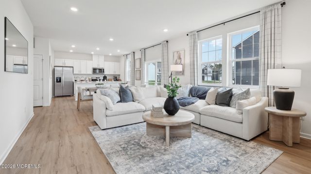 9 Dahlia Court, Bayville, NJ 08721