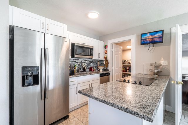 1601 NW 3rd Lane, Boynton Beach, FL 33435