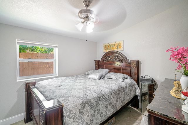 1601 NW 3rd Lane, Boynton Beach, FL 33435