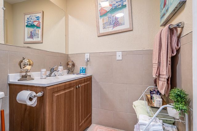 1601 NW 3rd Lane, Boynton Beach, FL 33435