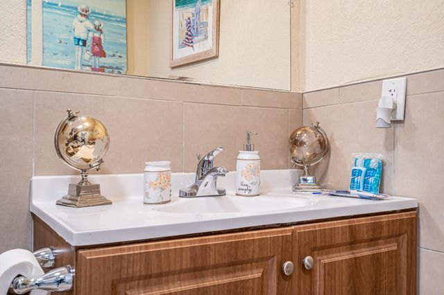 1601 NW 3rd Lane, Boynton Beach, FL 33435
