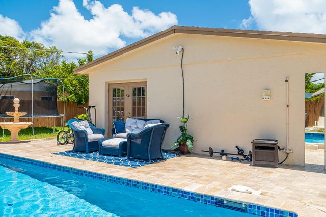 1601 NW 3rd Lane, Boynton Beach, FL 33435